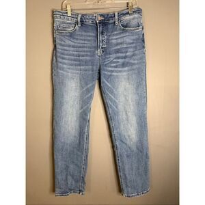 Lovervet Light Wash Full Size Maggie Midrise Slim Ankle Straight Jeans 32